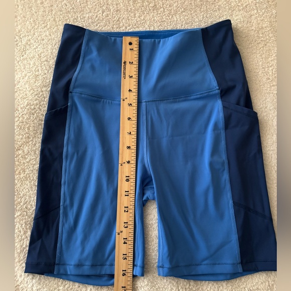 SOLID & STRIPED Sports Women’s Blue Shorts - Picture 5 of 10